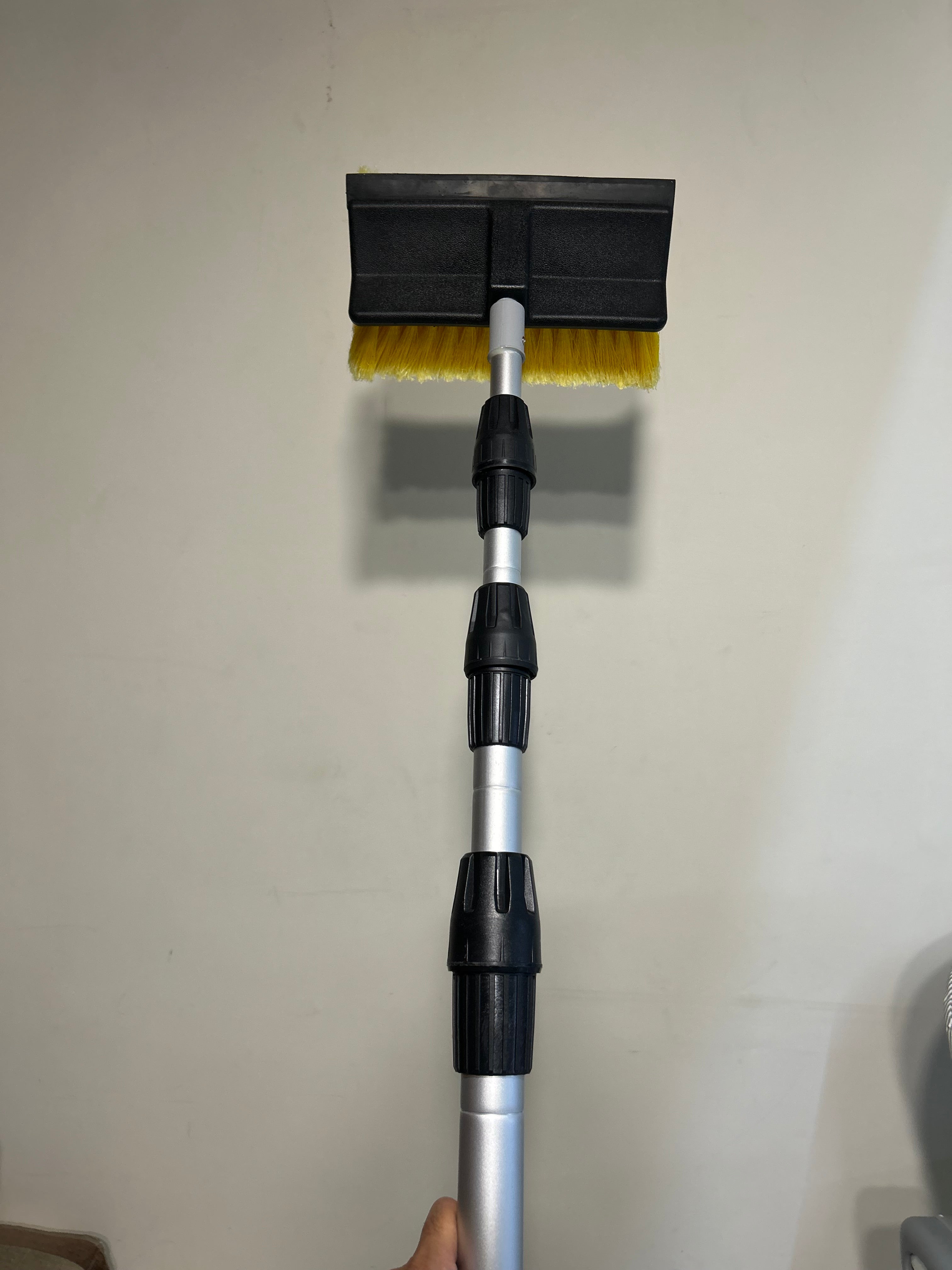 10 inch Solar Cleaning Brush with Wiper